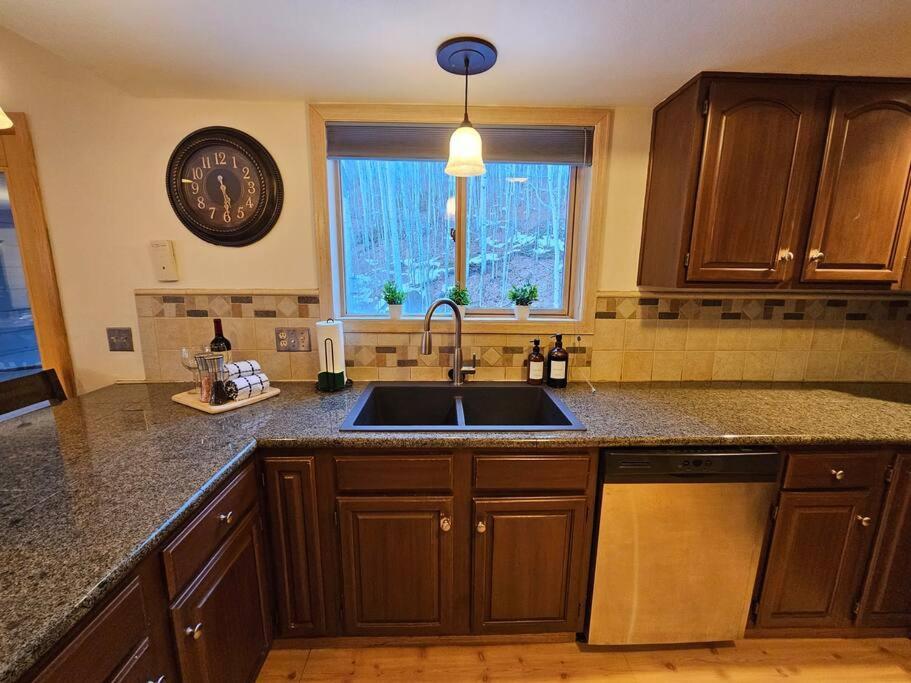 Private And Updated Breck Home With Hot Tub Breckenridge Dış mekan fotoğraf